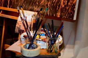 brushes_and_paint_202217